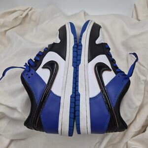 Nike Dunk Low SE sneakers White Racer Blue Sneaker boys size 5 Y